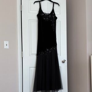 Elegant Black Evening Dress